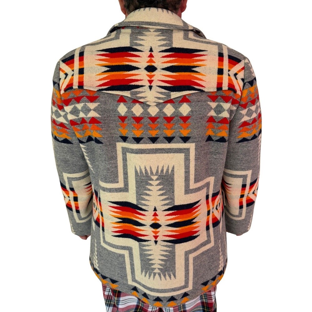 VTG Pendelton sz 46 Mens Southwest Blanket Coat Native Geometric Print